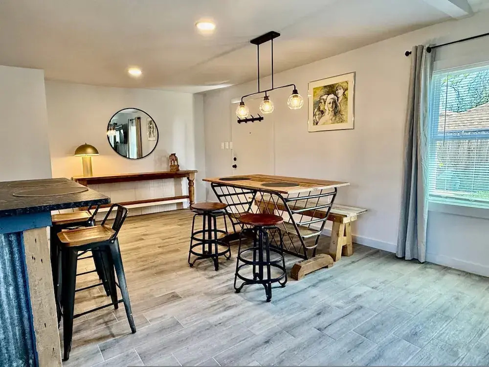 Comfortable Studio With Modern Touches 9A