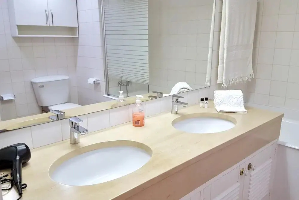 Apartment With 3 Bedrooms in Funchal, With Wonderful sea View, Shared Pool, Furnished Terrace - 50 m From the Beach