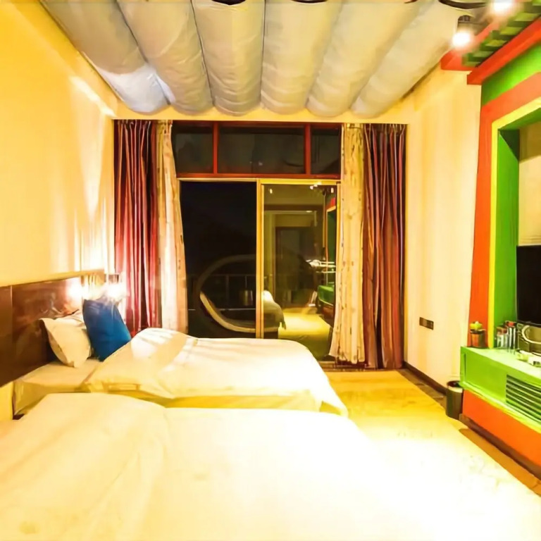 Jiaxi Boutique Creative Hotel