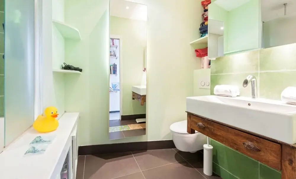 Elegant and Spacious T3 - Part Dieu