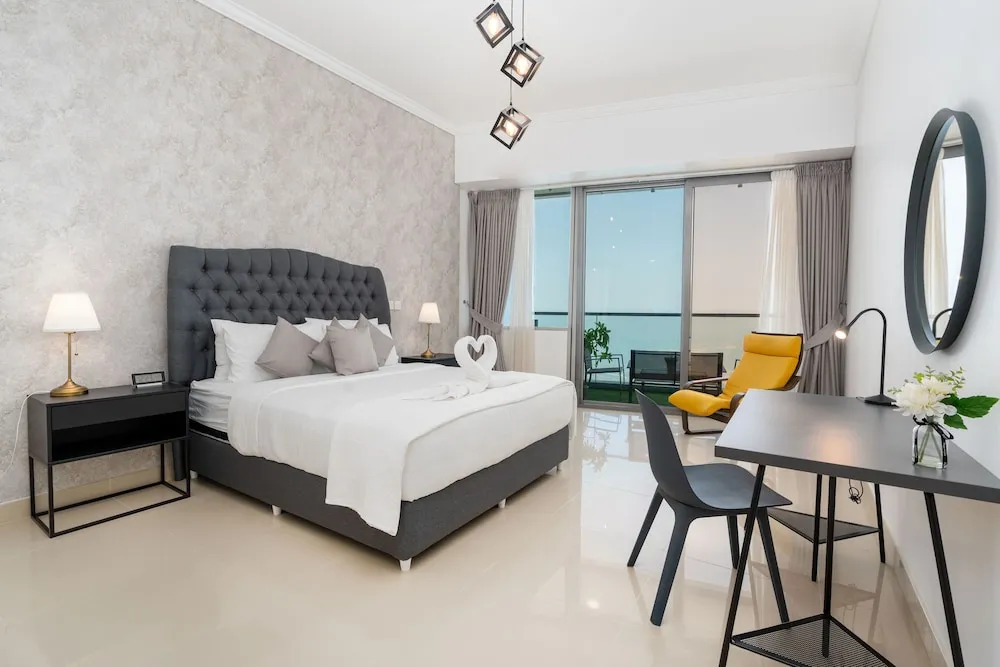 SuperHost - Incredible Full Sea and Dubai Eye View in Marina