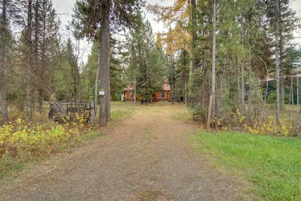 Donnelly Cabin w/ Private Deck: Near Lake Cascade!