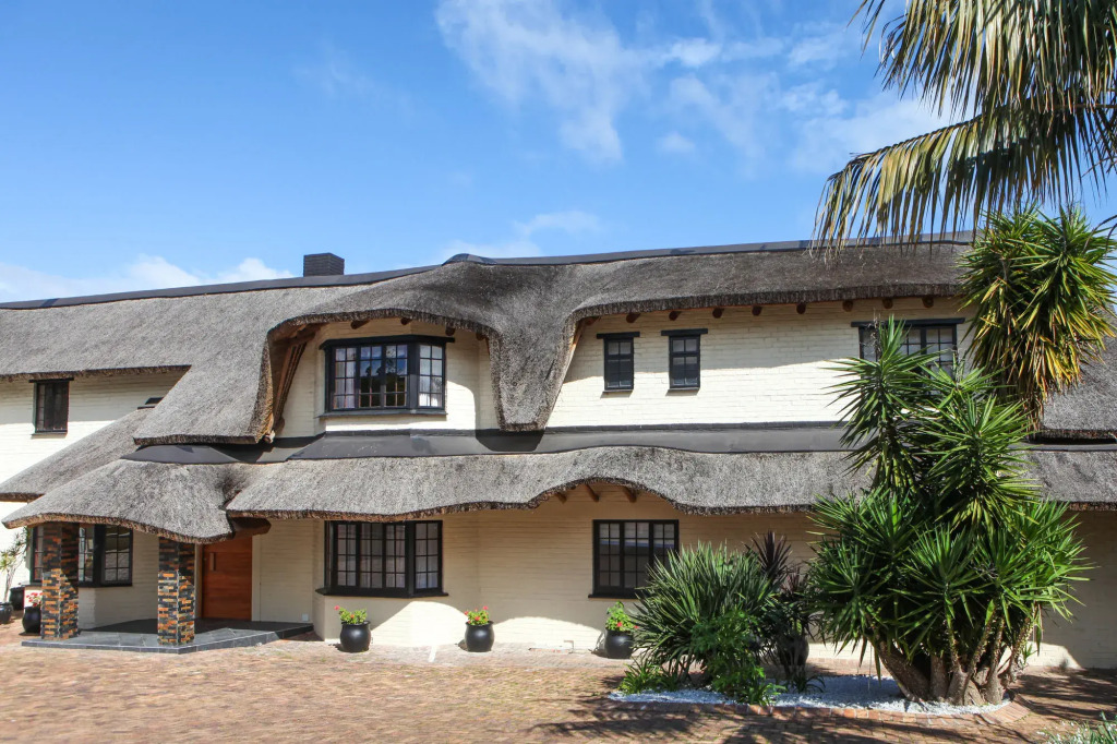 Winelands Villa Guesthouse and Cottages