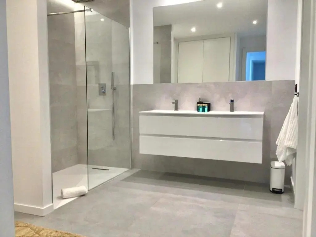 The View Luxury Vacation Apartment 5