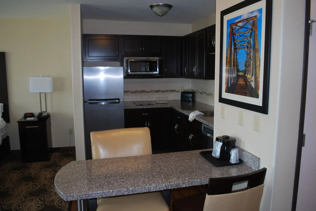 Landmark Suites - Williston