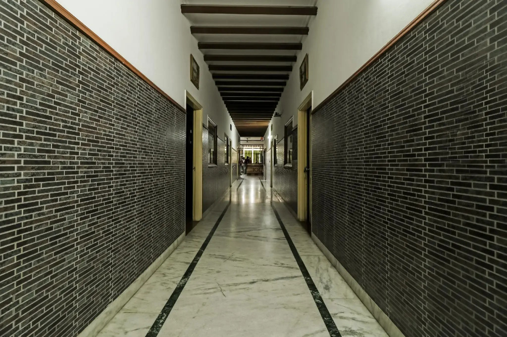 OYO 17135 Hotel Antelia