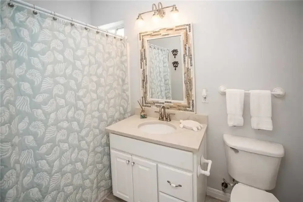 228 Mustang Royale - 4 Br Home