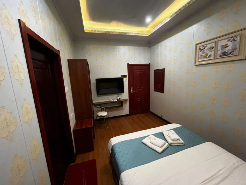 38 HOME STAY KUCHING