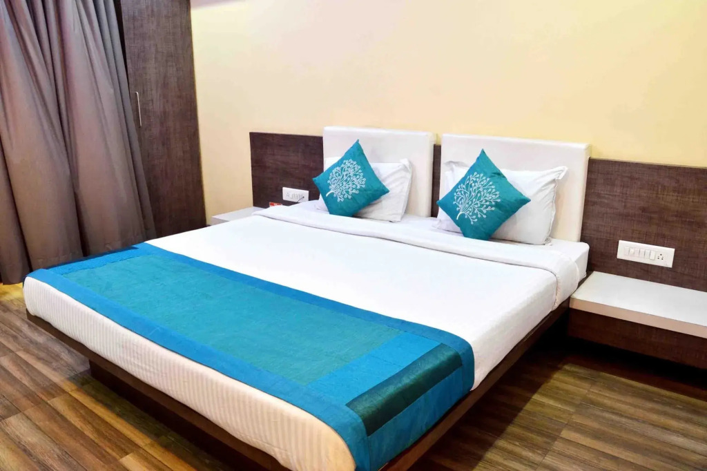 Vista Rooms at Mahalaxmi Nagar