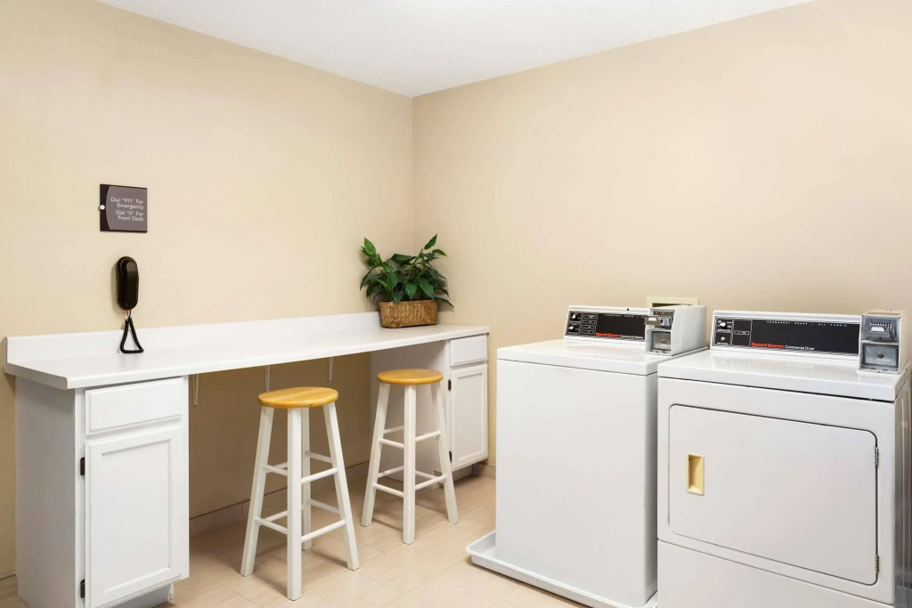 Homewood Suites by Hilton Toledo-Maumee