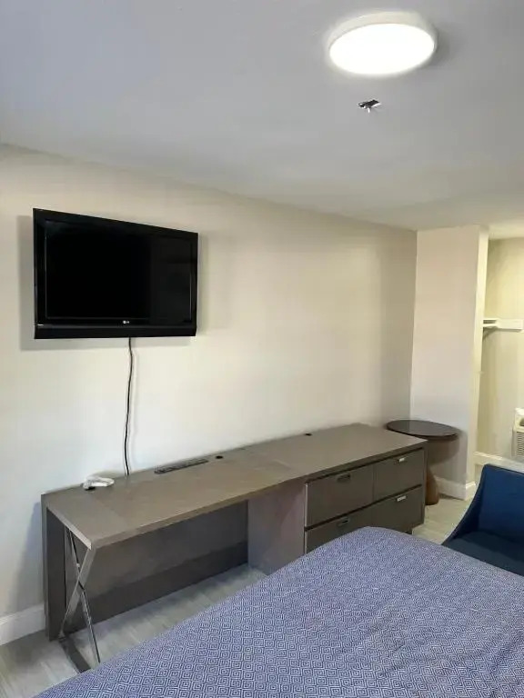 Economy 7 Inn Near Hampton University VA