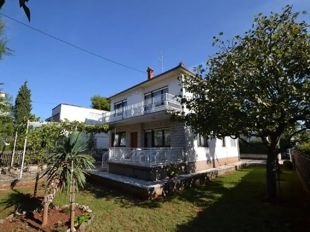 Ruža - Comfortable 2 Bedrooms Apartment - A1