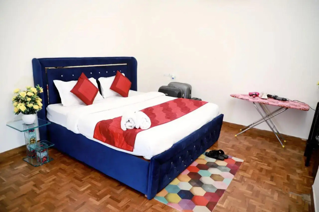 2Bhk Fortune Home,E28 1A Saket Near Max Hospital,Pvr