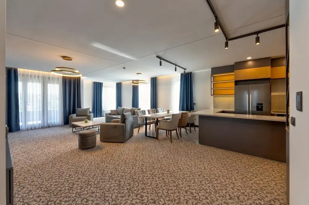 Курортный Отель Queen of Zlatibor hotel & Spa