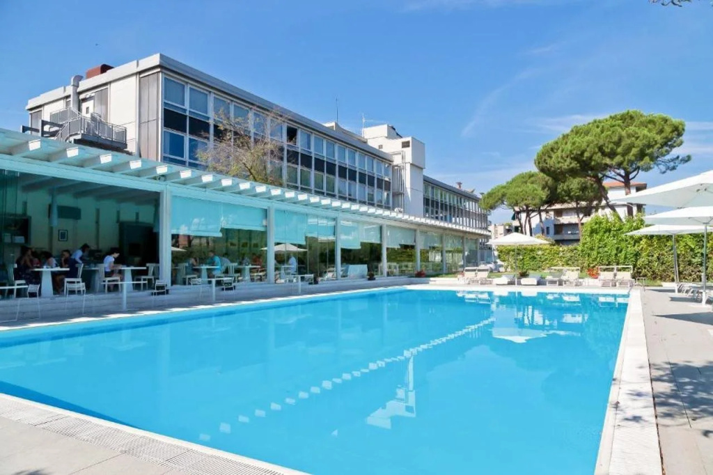 Отель Italiana Hotels Florence