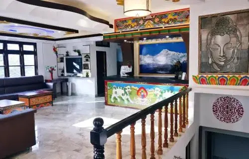Alpine Hills Hotel