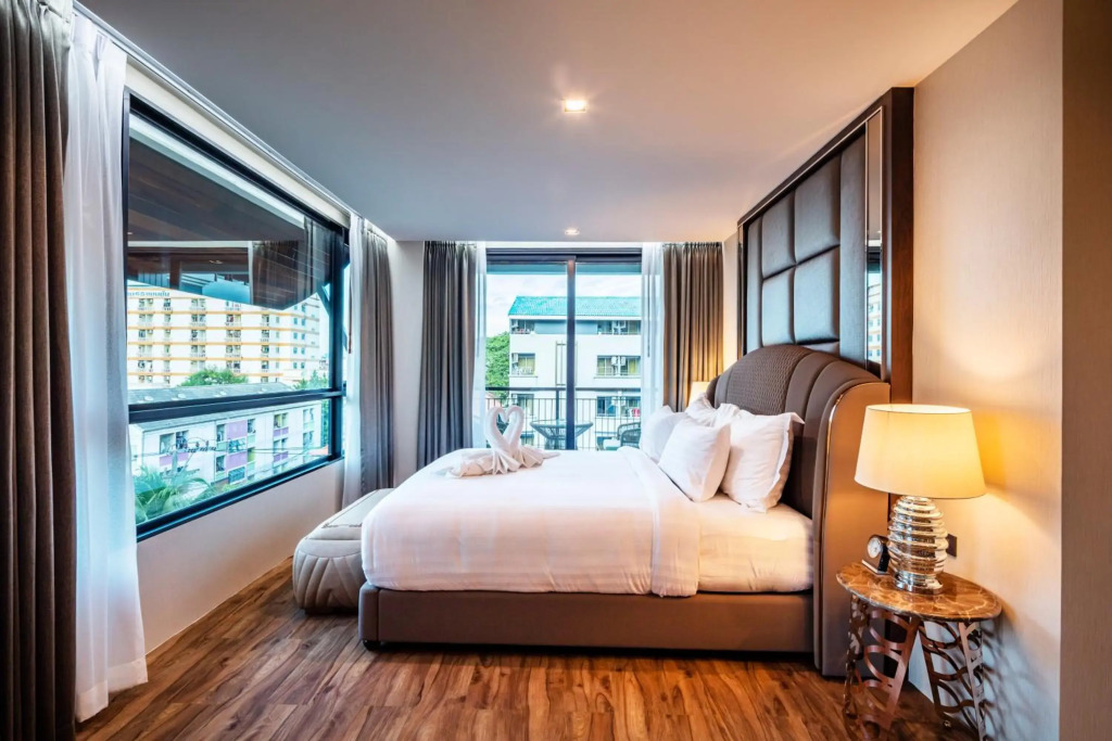 The Grand Sala Thai