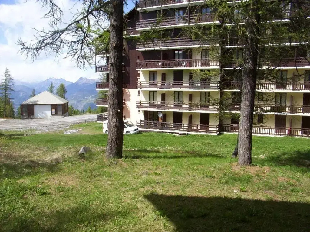 Appartement Risoul, 3 pièces, 8 personnes - FR-1-330-535
