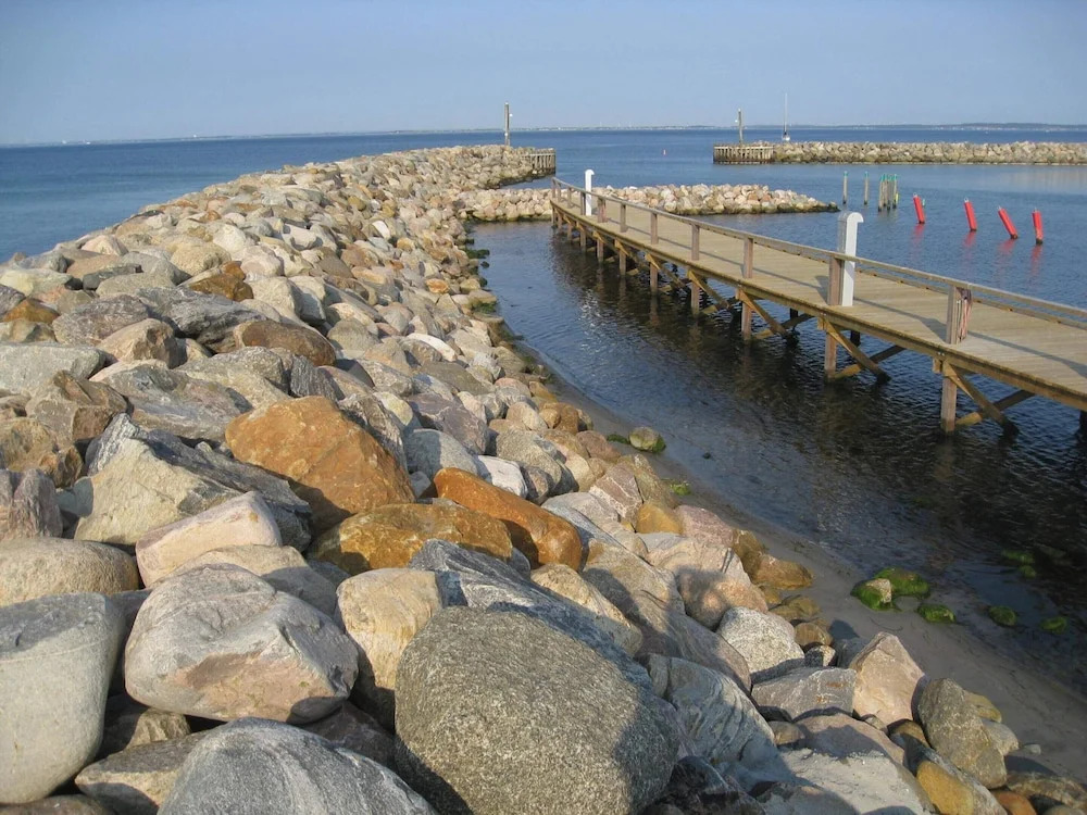 Splendid Holiday Home in Dronningmolle near Beach