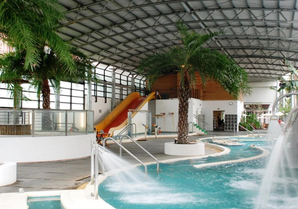 Crownshine Resort