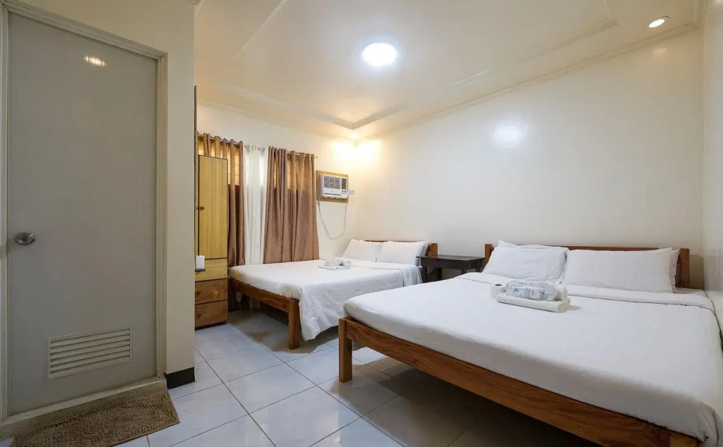 Batanes Seaside Lodge & Restaurant