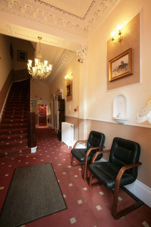 Clifton Hotel