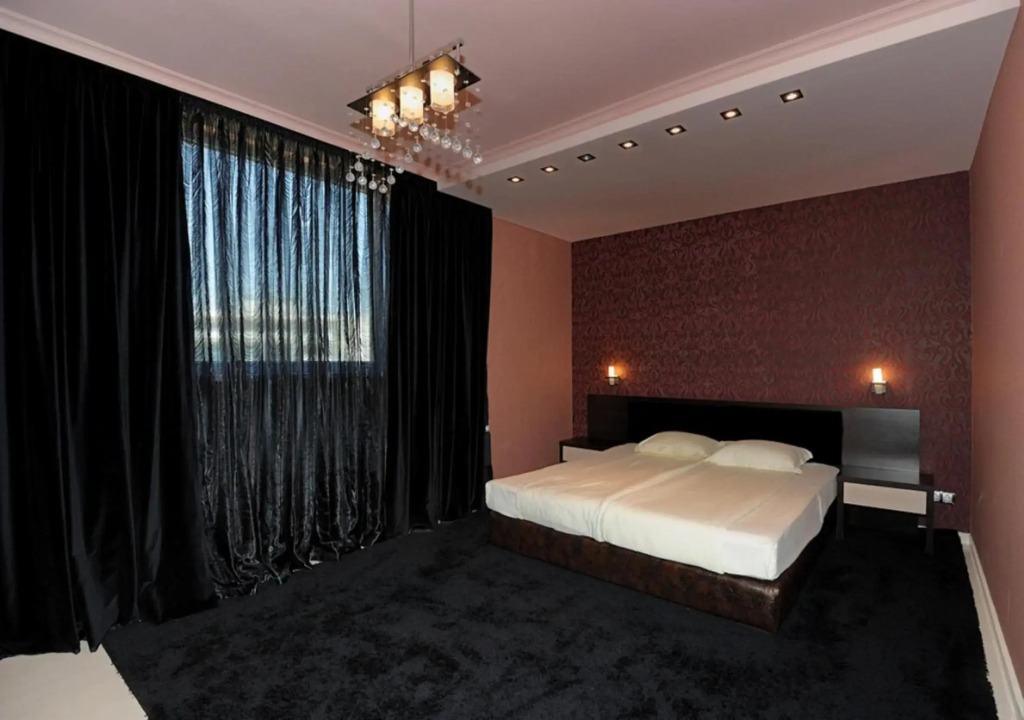 Хотел Хевън