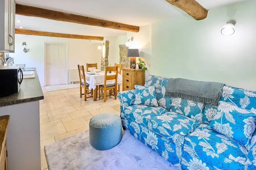 Host Stay Dipple Farm Cottage