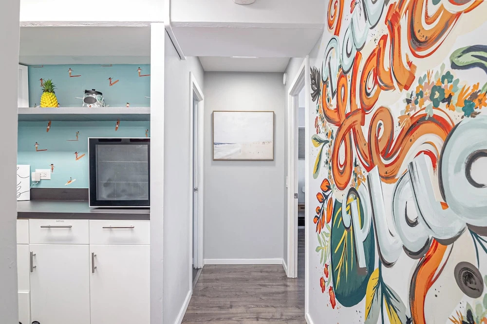 2BR/2BA Condos in Kuhio at Waikiki with Parking!