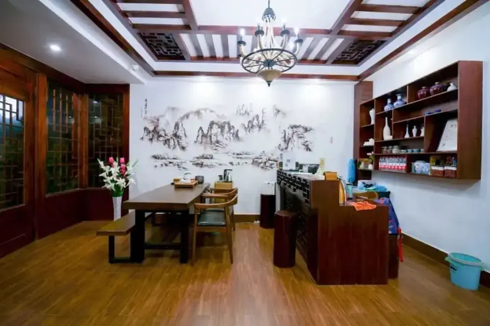 Zhangjiajie Peak & Spring Inn