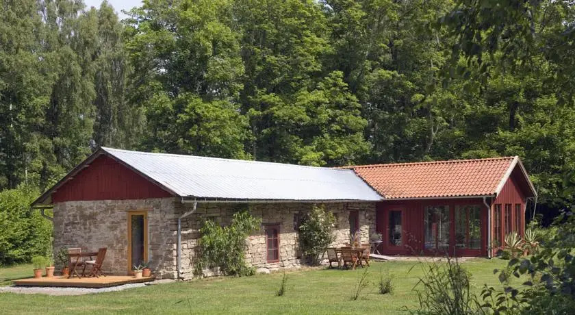 Skedemosse Gård
