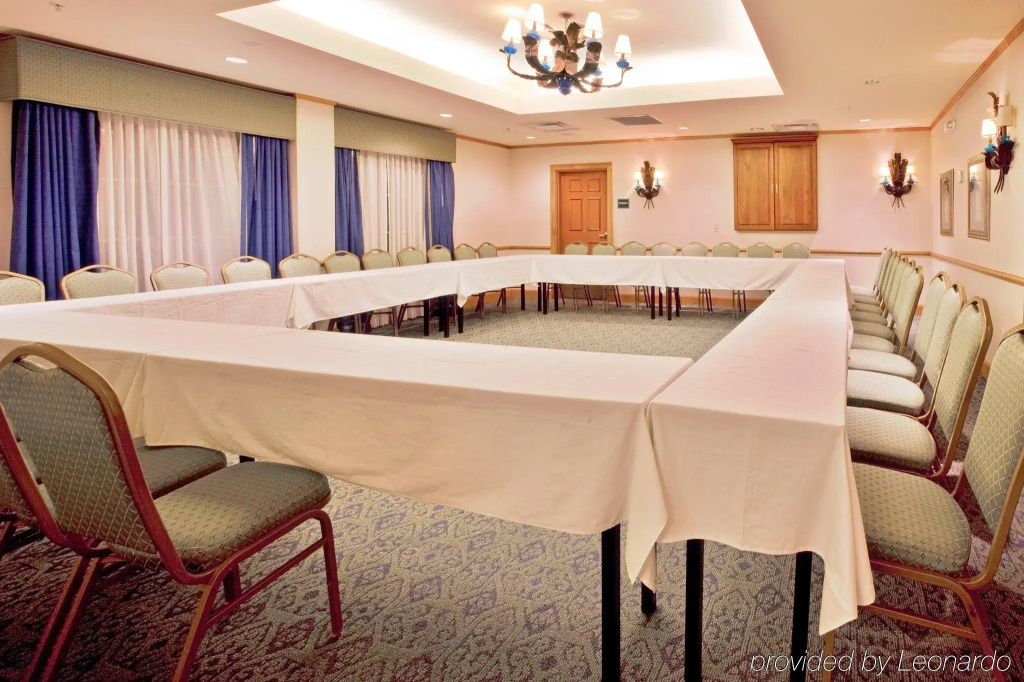 Best Western Plus Orlando Lake Buena Vista South Inn & Suites