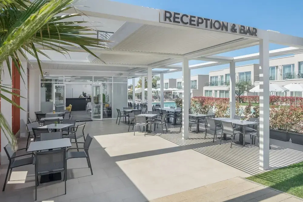 Maj Luxury Residence