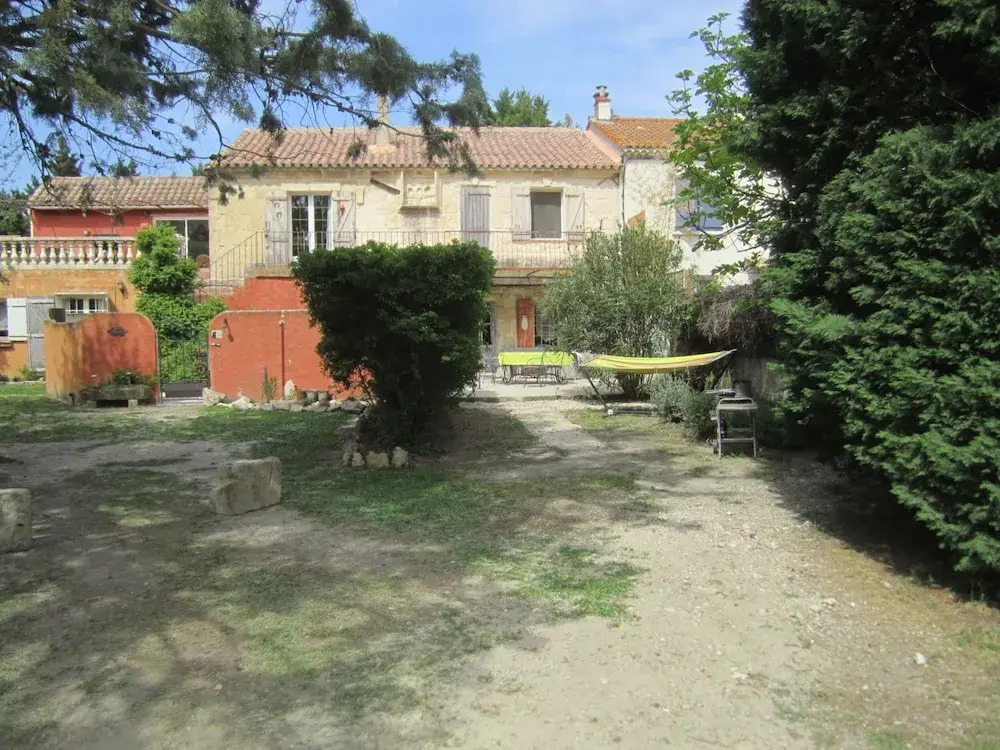 MAS MAURANE-Roulotte avec SPA privé