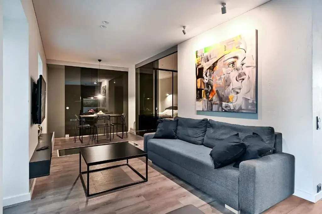 Jacuzzi Cinema loft
