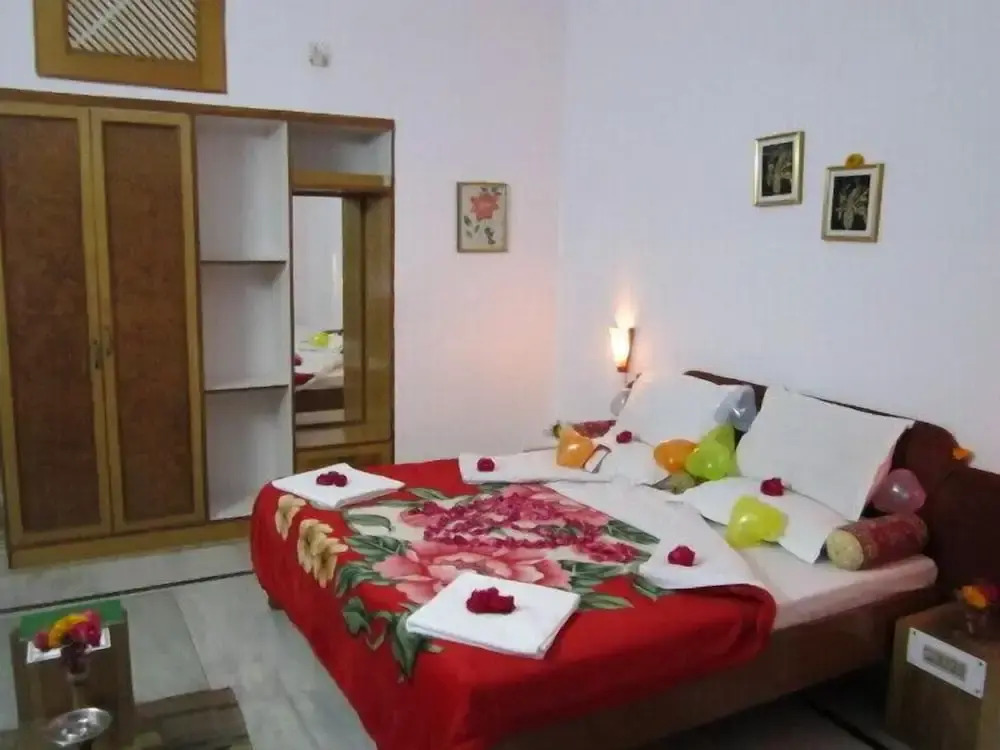 Hotel Surya