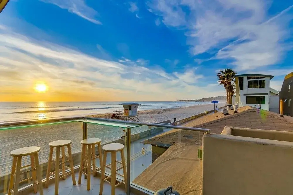 Surf Style 1 1 Bedroom 2 Bathrooms Townhouse