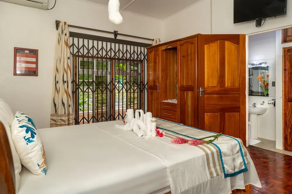 Janes Serenity Guesthouse