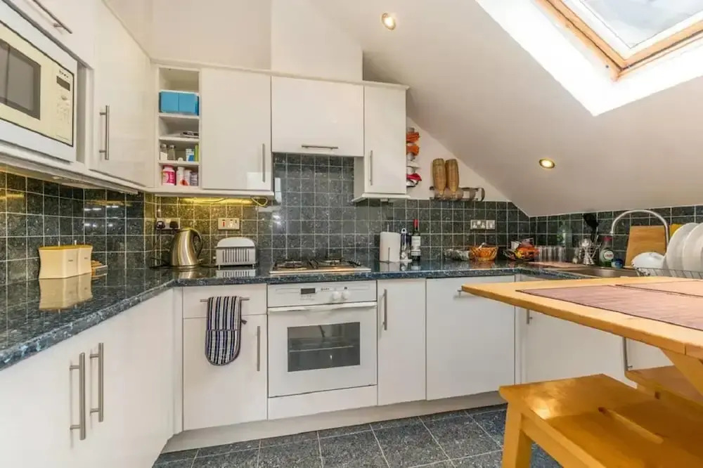 Adorable Studio in Maida Hill