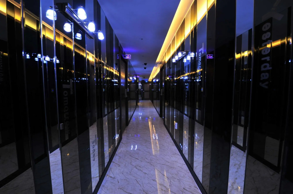 Ytt Hotel