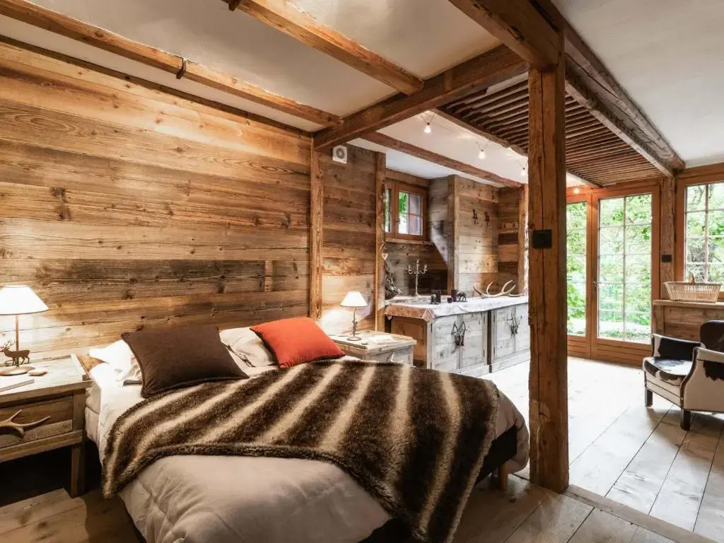 Chalet savoyard rénové, 10 pers, proche pistes, animaux admis - FR-1-304-162