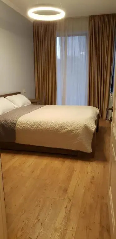 Apartment - 200 m Near Central Park