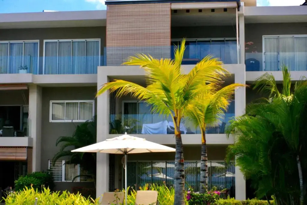 LEscale 3 bedrooms Sea View and Beachfront Suite by Dream Escapes