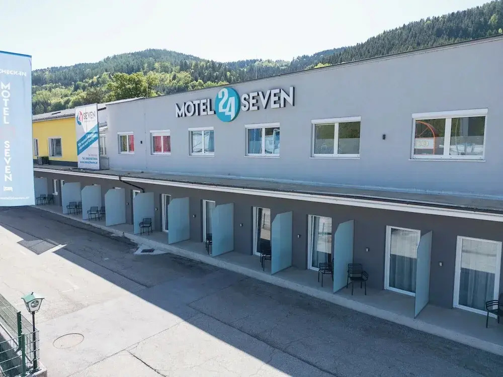 MOTEL24seven