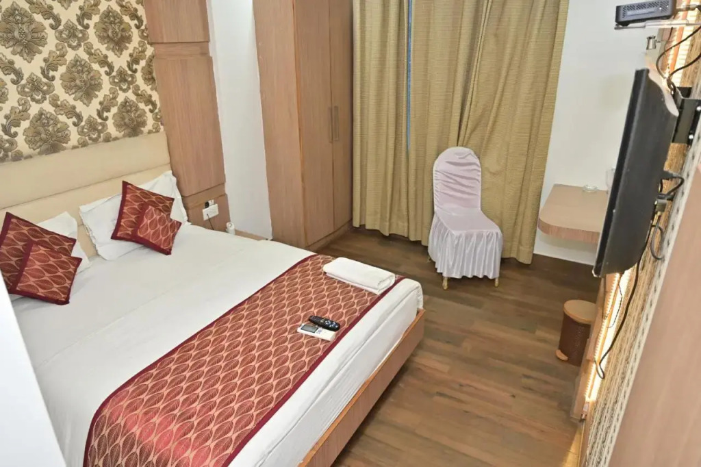 Hotel Pride Inn