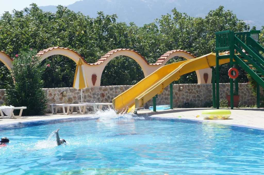 Fili Hotel Apartments