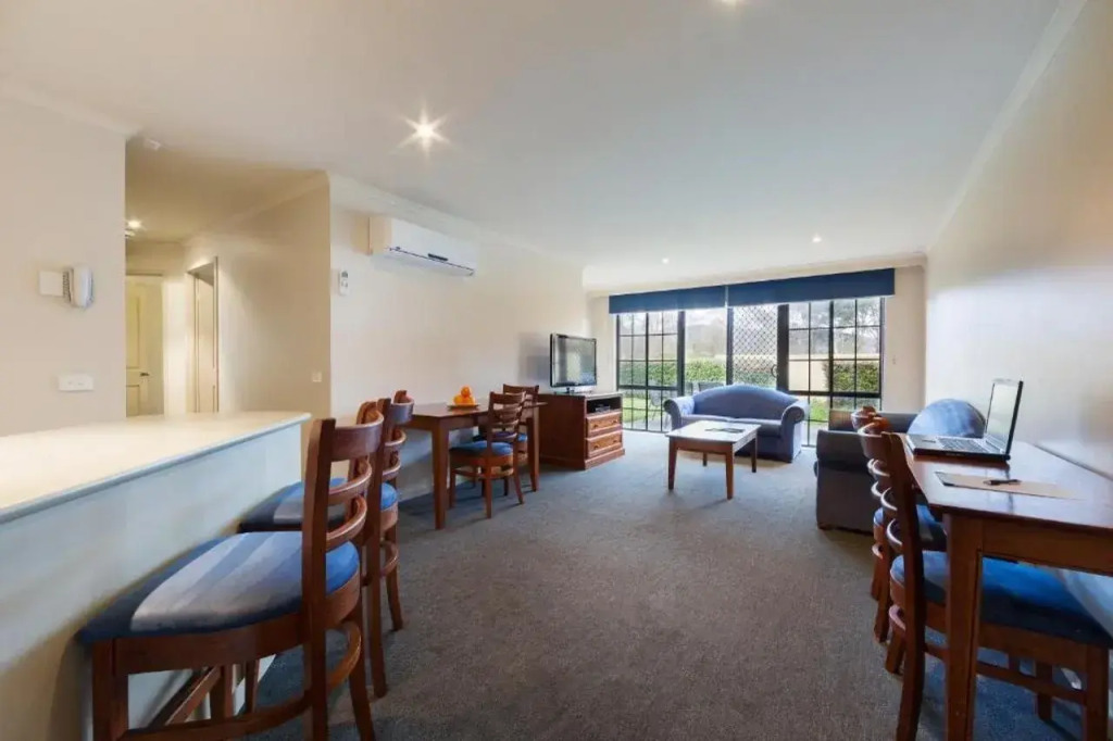 Best Western Plus Canberra Central Apartments Official