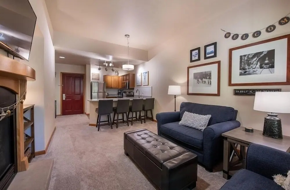 First Floor Riverside Condo Close to Slopes - Zephyr Mountain Lodge Premium-Rated 2108