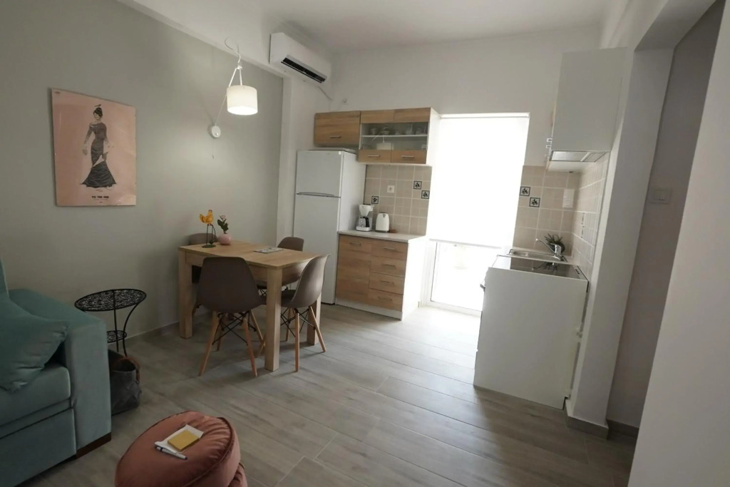 Central Apartment 2’ To Metro