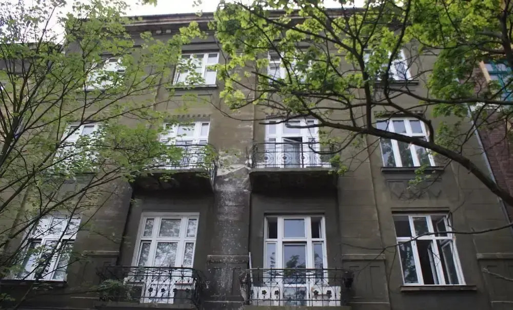 Cracow Rent Apartments - spacious apartments for 2-7 people in quiet area - Kolberga Street nr 3 - 10 min to Main Square by foot